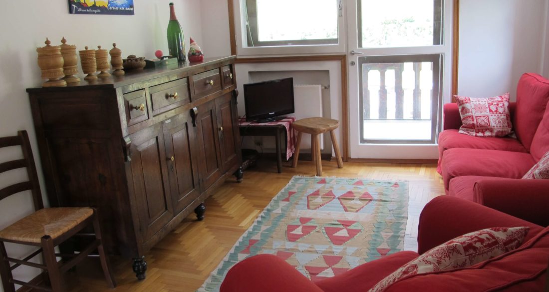 Grand appartement de quatre pièces sur deux niveaux dans le centre